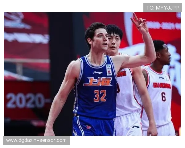 成都篮球队与广州篮球队赛后复盘分析及比赛经验总结 成都篮球队与广州篮球队赛后复盘分析及比赛经验总结