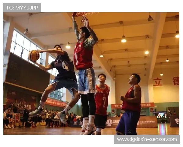 成都篮球队在精英赛中的灵活性表现分析与战术探讨